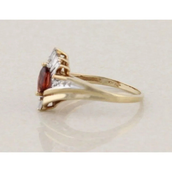 10k Yellow Gold Natural Garnet & Diamond Ring Size 7 1/4 - Picture 6 of 7